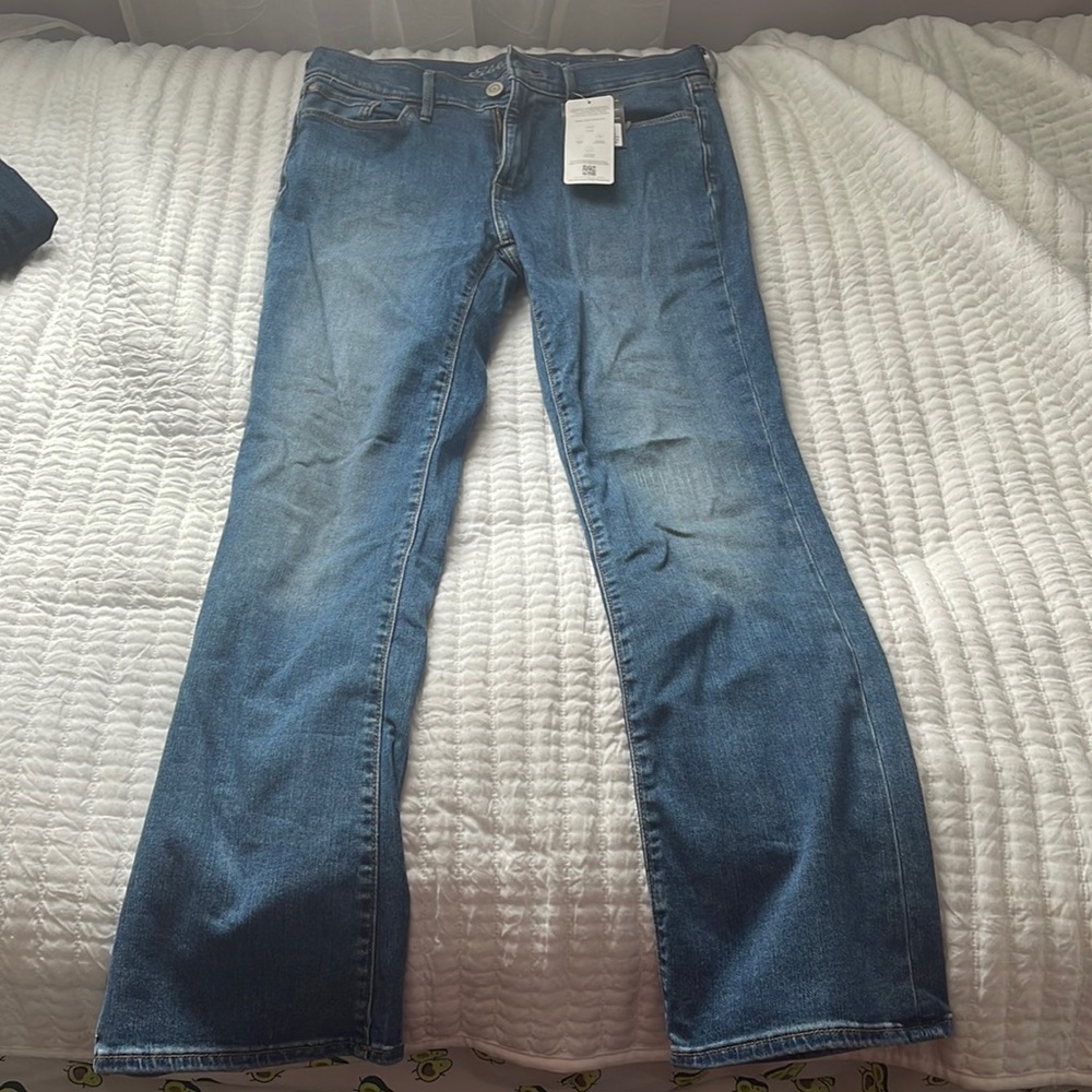 Eddie Bauer slightly curvy baby boot